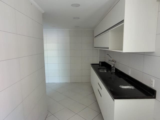 Apartamento com 110m² 3 quartos e 3 banheiros, para alugar, no bairro Vila Valqueire em Rio de Janeiro