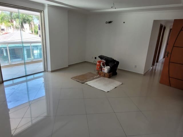 Apartamento com 110m² 3 quartos e 3 banheiros, para alugar, no bairro Vila Valqueire em Rio de Janeiro