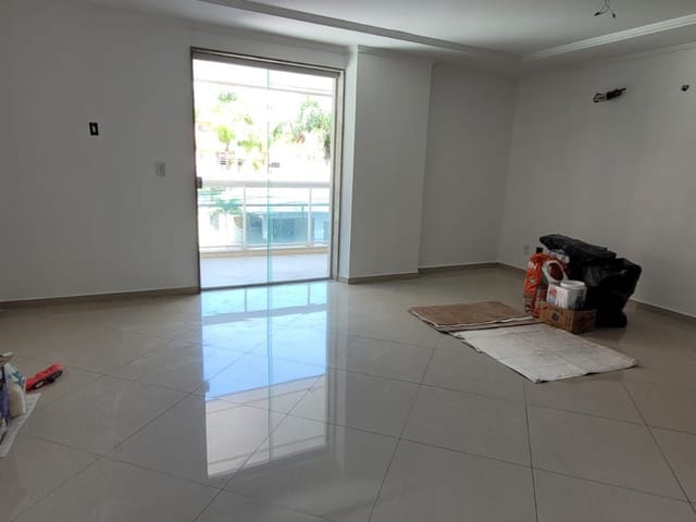 Apartamento com 110m² 3 quartos e 3 banheiros, para alugar, no bairro Vila Valqueire em Rio de Janeiro