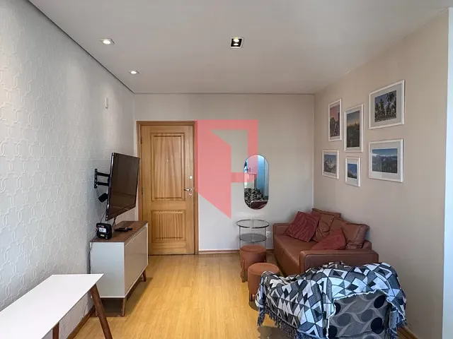 Apartamento 2 quartos e 1 banheiro, para alugar, no bairro Lourdes em Belo Horizonte