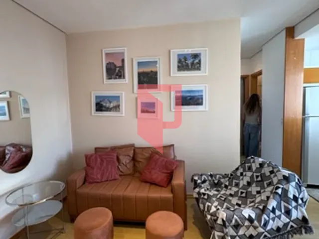Apartamento 2 quartos e 1 banheiro, para alugar, no bairro Lourdes em Belo Horizonte
