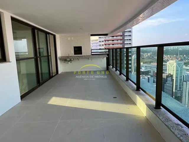 Apartamento com 250m² 4 quartos e 5 banheiros, à venda, no bairro Caminho das Árvores em Salvador