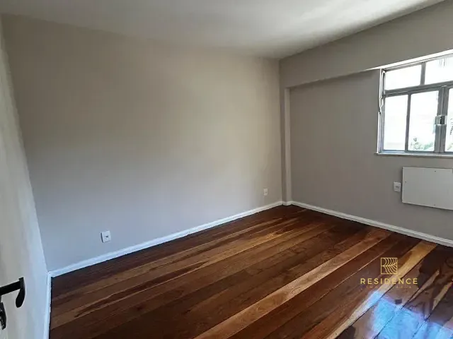 Apartamento 4 quartos e 3 banheiros, à venda, no bairro São Geraldo em Volta Redonda