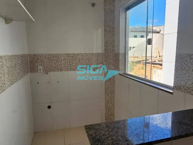 Apartamento 2 quartos e 2 banheiros, para alugar, no bairro Pão de Açúcar em Pouso Alegre