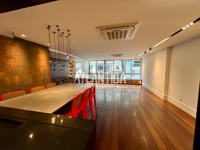 Apartamento com 173m² 3 quartos e 4 banheiros, à venda, no bairro Leblon em Rio de Janeiro