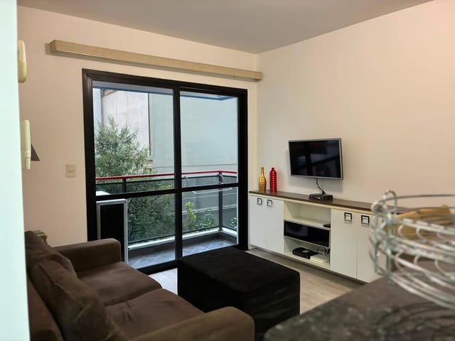 Apartamento 1 quarto e 1 banheiro, para alugar, no bairro Jardim Centenário em São Paulo