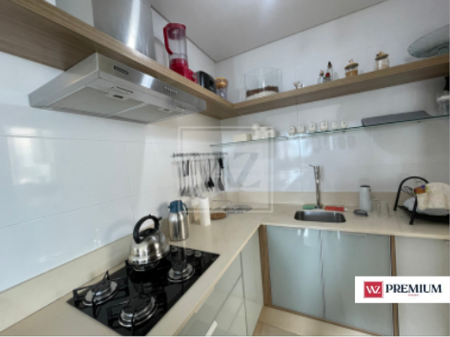 Apartamento com 240m² 3 quartos e 4 banheiros, à venda, no bairro Meia Praia em Itapema