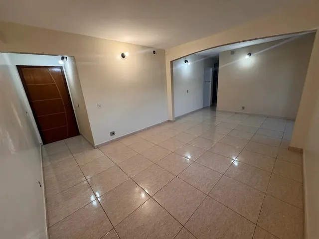 Apartamento com 105m² 3 quartos e 3 banheiros, à venda, no bairro Residencial Santos Dumont (Santa Maria) em Brasília