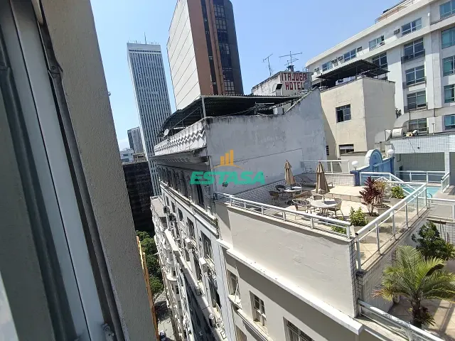 Apartamento 1 quarto e 1 banheiro, à venda ou para alugar, no bairro Centro em Rio de Janeiro