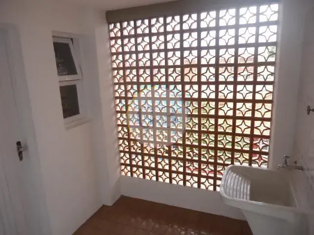 Apartamento 2 quartos e 1 banheiro, para alugar, no bairro Centro em Pelotas