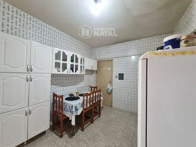 Apartamento com 135m² 3 quartos e 2 banheiros, à venda, no bairro Vila Shimabokuro em Londrina