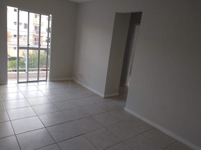 Apartamento 2 quartos e 1 banheiro, à venda, no bairro Lagoa em Macaé