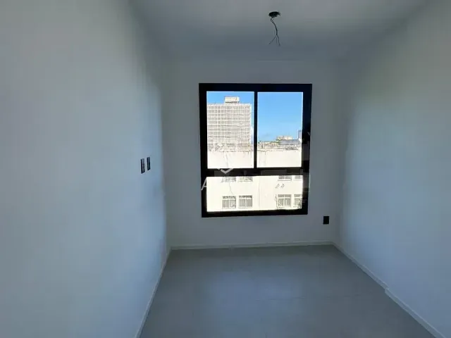 Apartamento 2 quartos e 2 banheiros, à venda, no bairro Ondina em Salvador