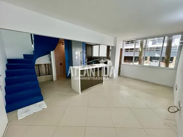 Apartamento com 66m² 2 quartos e 2 banheiros, à venda, no bairro Leblon em Rio de Janeiro