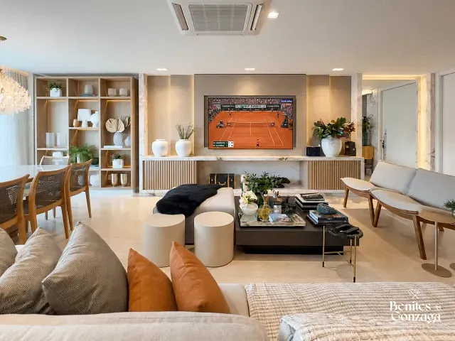 Apartamento 4 quartos e 5 banheiros, à venda, no bairro Zona Armazém em Maringá