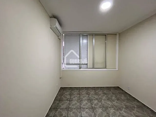 Apartamento 2 quartos e 2 banheiros, à venda, no bairro Jardim Astúrias em Guarujá