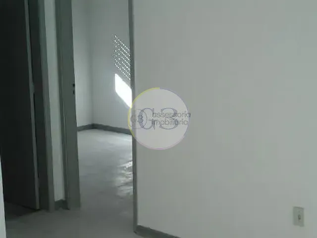 Apartamento 2 quartos e 1 banheiro, à venda ou para alugar, no bairro Centro em Rio Grande