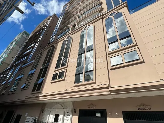 Apartamento 4 quartos e 5 banheiros, à venda, no bairro Meia Praia em Itapema