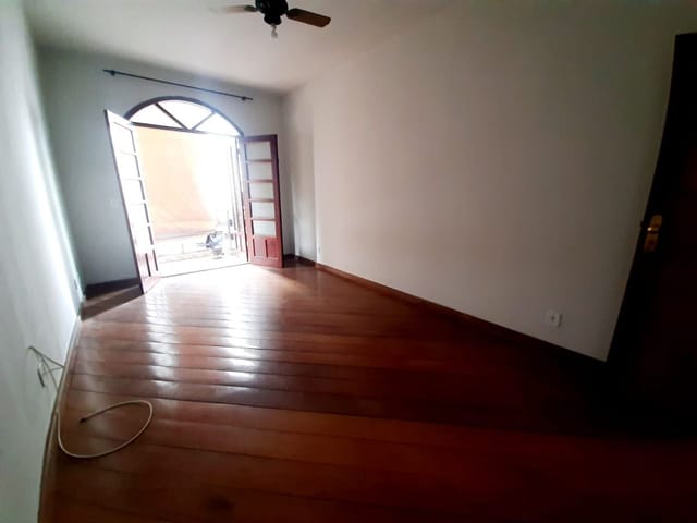Apartamento com 84m² 2 quartos e 2 banheiros, para alugar, no bairro Vila Valqueire em Rio de Janeiro