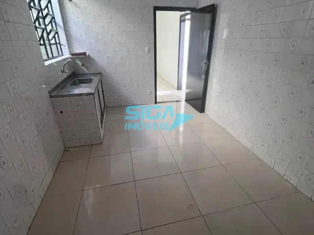 Apartamento 2 quartos e 1 banheiro, para alugar, no bairro Maria Franco em Pouso Alegre