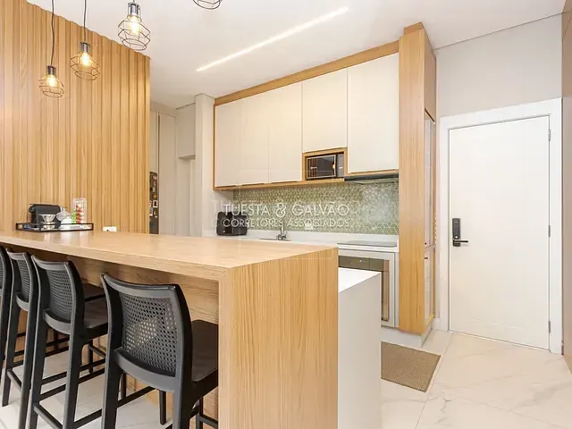 Apartamento com 295m² 3 quartos e 3 banheiros, à venda, no bairro Água Verde em Curitiba
