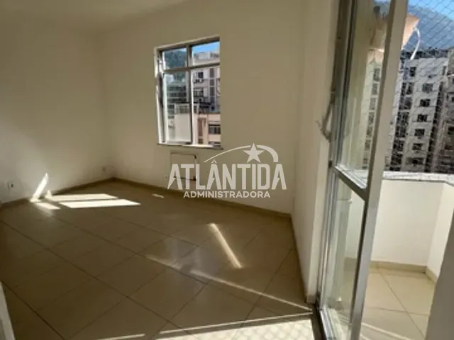 Apartamento com 29m² 1 quarto e 1 banheiro, à venda, no bairro Copacabana em Rio de Janeiro