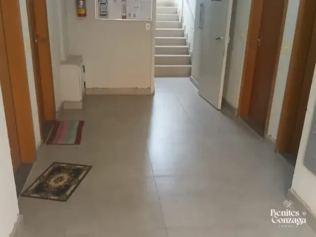 Apartamento com 61m² 2 quartos e 1 banheiro, para alugar, no bairro Centro Sul em Mandaguaçu