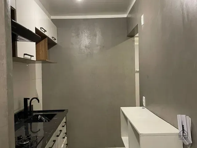 Apartamento 2 quartos e 1 banheiro, à venda ou para alugar, no bairro Vila Santo Antônio do Portão em Cotia