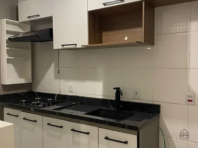 Apartamento 2 quartos e 1 banheiro, à venda ou para alugar, no bairro Vila Santo Antônio do Portão em Cotia