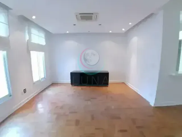 Apartamento 2 quartos e 2 banheiros, para alugar, no bairro Cerqueira César em São Paulo