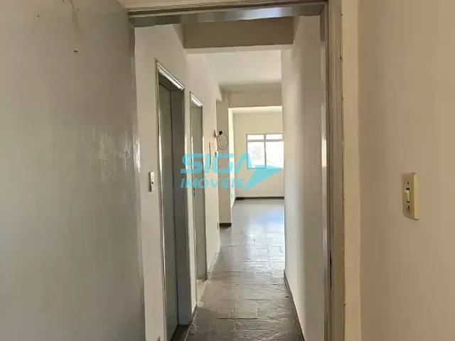 Apartamento 3 quartos e 2 banheiros, para alugar, no bairro Centro em Pouso Alegre
