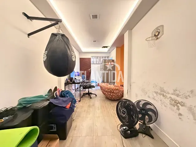 Apartamento com 50m² 1 quarto e 2 banheiros, à venda, no bairro Leblon em Rio de Janeiro