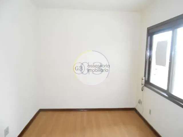 Apartamento 2 quartos e 1 banheiro, para alugar, no bairro Centro em Rio Grande