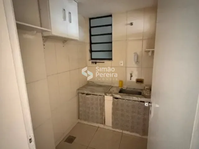 Apartamento 1 quarto e 1 banheiro, à venda, no bairro Centro em Juiz de Fora
