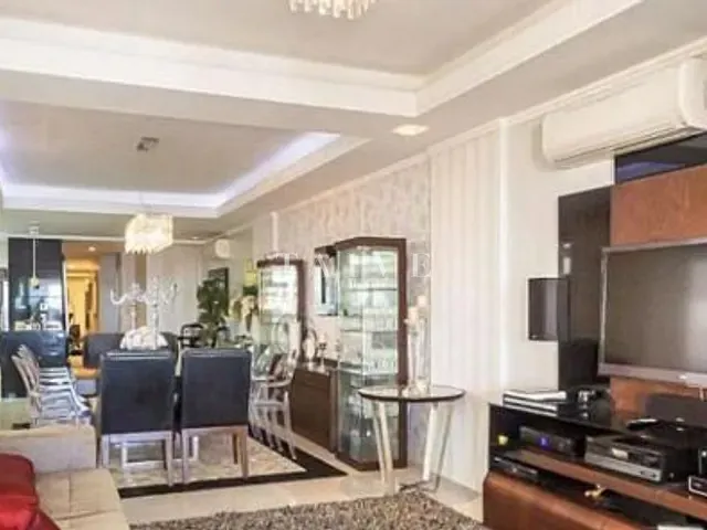 Apartamento com 850m² 5 quartos e 5 banheiros, à venda, no bairro Meia Praia em Itapema