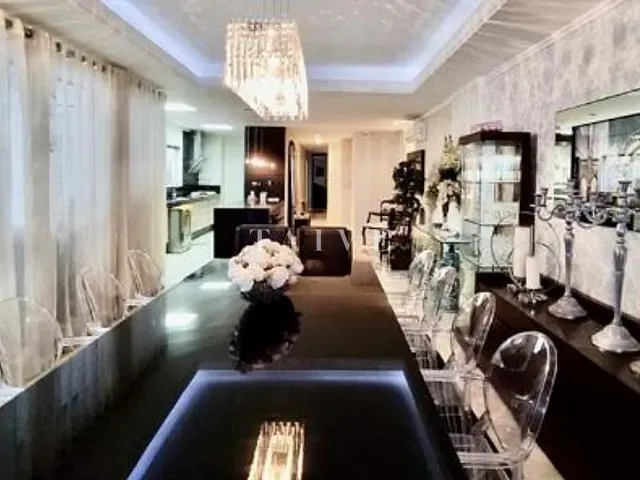 Apartamento com 850m² 5 quartos e 5 banheiros, à venda, no bairro Meia Praia em Itapema