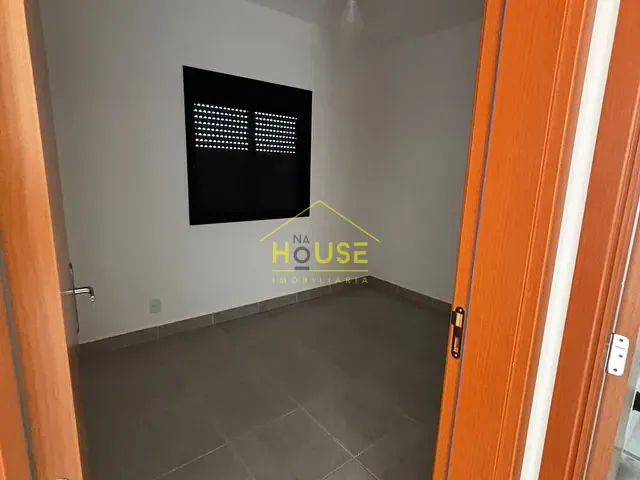 Apartamento 2 quartos e 1 banheiro, para alugar, no bairro Parque Industrial I em Votuporanga