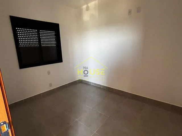Apartamento 2 quartos e 1 banheiro, para alugar, no bairro Parque Industrial I em Votuporanga