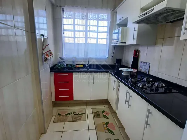 Apartamento 2 quartos e 1 banheiro, para alugar, no bairro Centro em Poços de Caldas