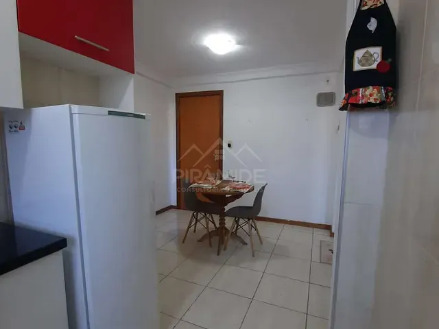 Apartamento 2 quartos e 1 banheiro, para alugar, no bairro Centro em Poços de Caldas