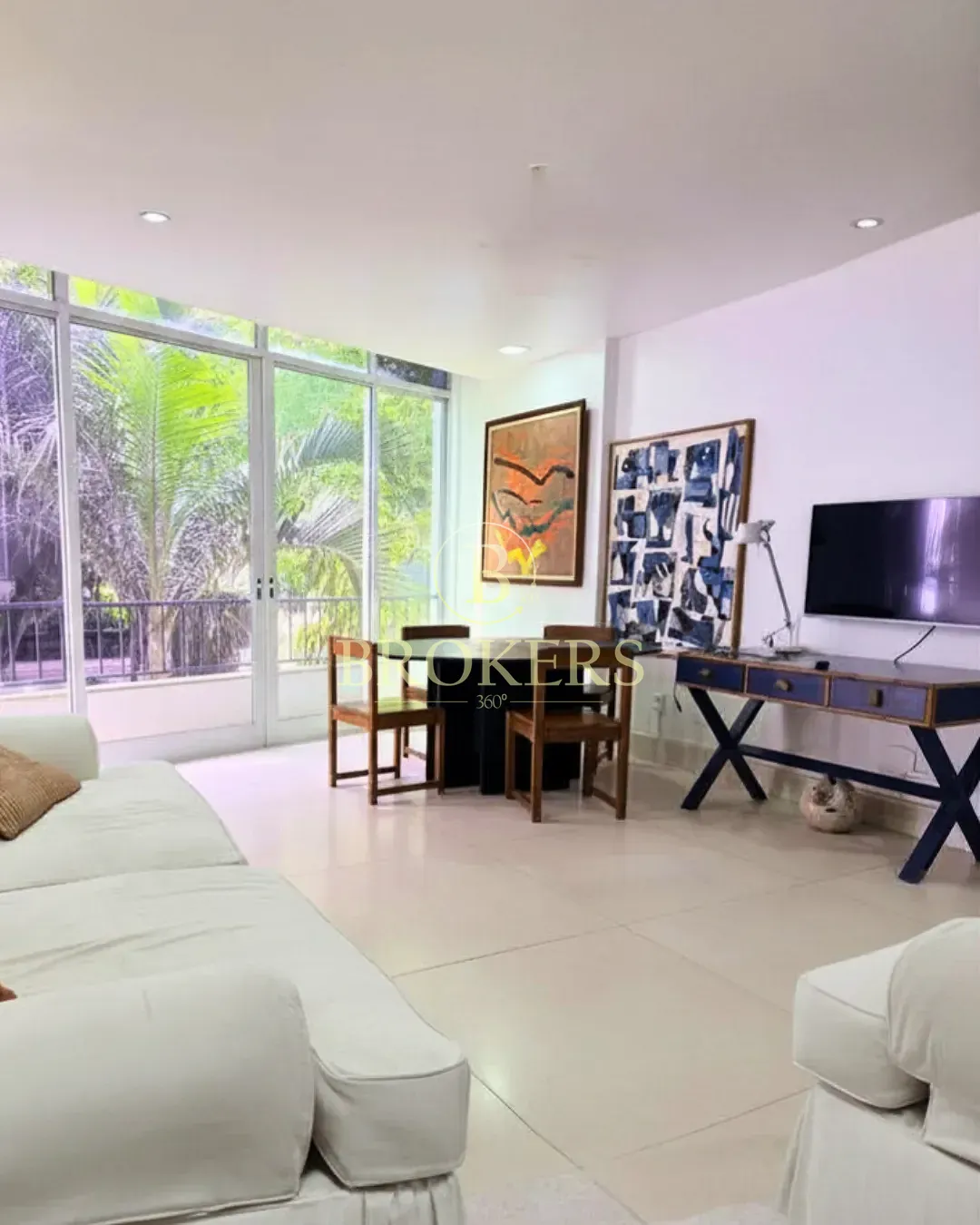 Pronto para rentabilizar - apartamento à venda em localização imbatível entre Ipanema e Copacabana: 2 quartos mobiliado a passos da praia!