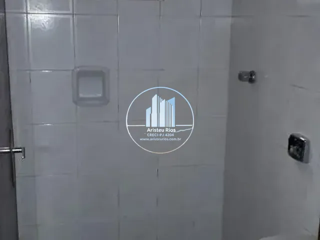 Apartamento com 50m² 2 quartos e 1 banheiro, para alugar, no bairro Centro em Pouso Alegre