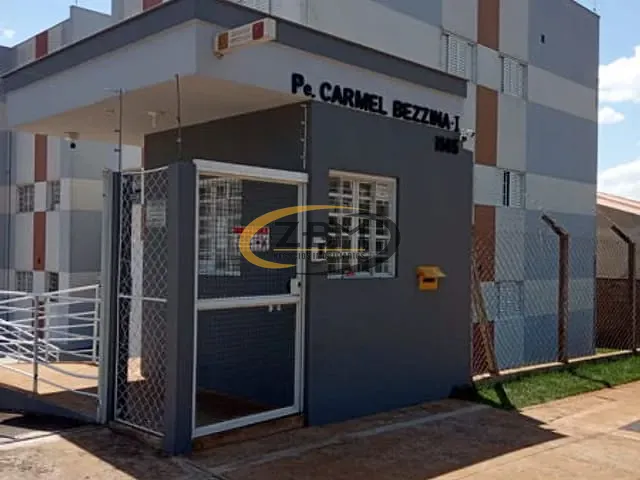 Apartamento 2 quartos e 1 banheiro, à venda, no bairro Jardim Strass em Londrina