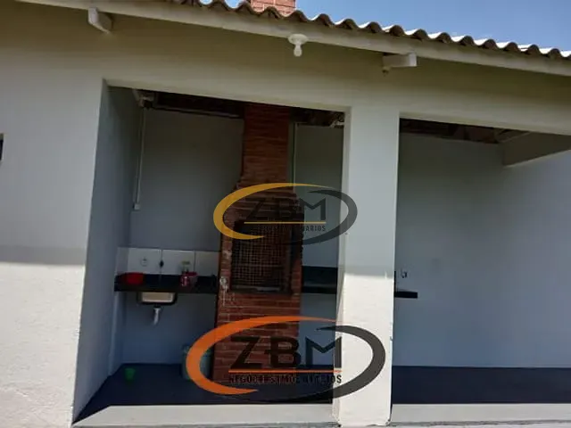 Apartamento 2 quartos e 1 banheiro, à venda, no bairro Jardim Strass em Londrina