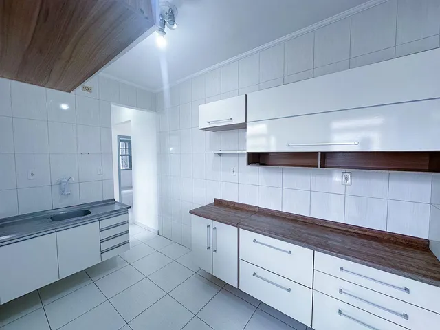 Apartamento 2 quartos e 1 banheiro, para alugar, no bairro Boqueirão em Santos