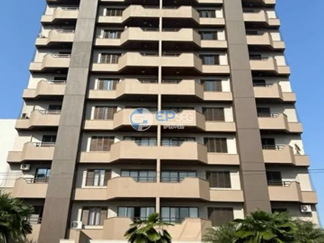 Apartamento com 371m² 4 quartos e 2 banheiros, à venda, no bairro Centro em Arapongas