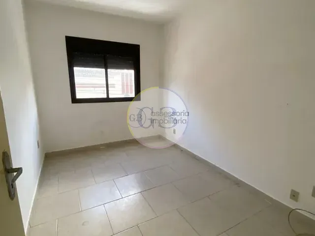 Apartamento 2 quartos e 1 banheiro, para alugar, no bairro Centro em Rio Grande