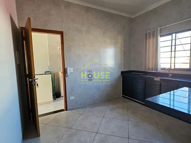 Apartamento com 81m² 1 quarto e 1 banheiro, para alugar, no bairro Centro em Fernandópolis
