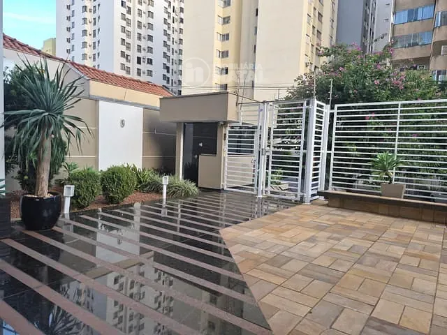 Apartamento com 321m² 4 quartos e 5 banheiros, à venda, no bairro Centro em Londrina