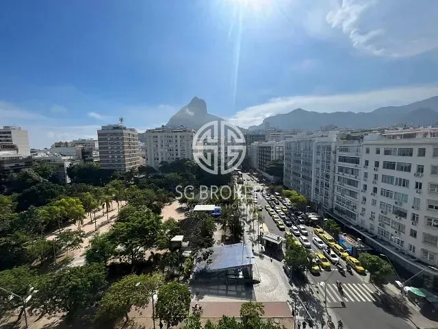 Apartamento 2 quartos e 2 banheiros, à venda, no bairro Leblon em Rio de Janeiro